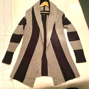 Banana Republic Women's Striped Cardigan in Black and Gray